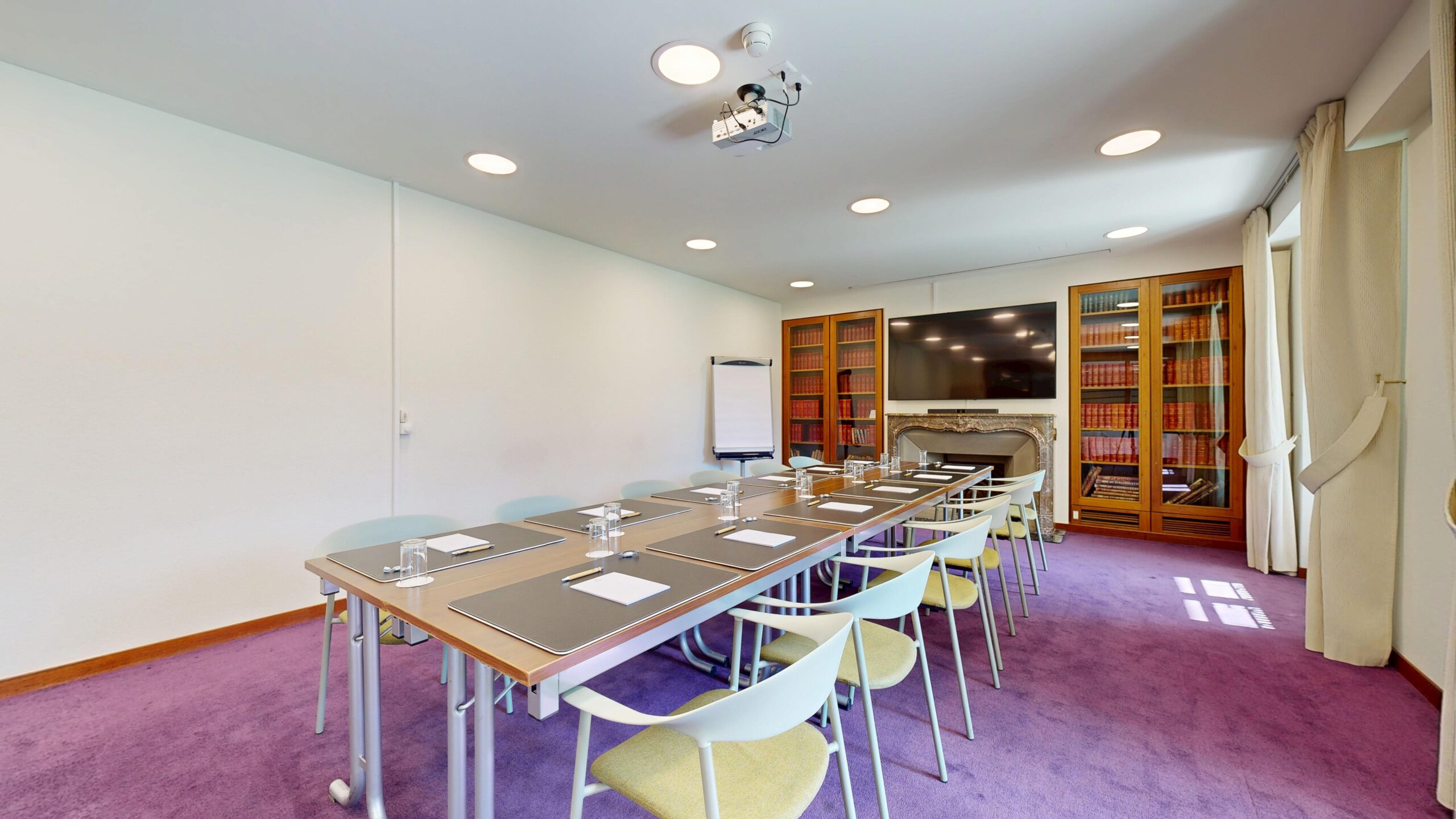 Salon Bibliotheque Séminaire Bains de Lavey