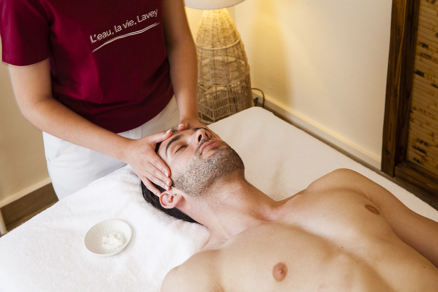 soin-esthetique-homme-visage