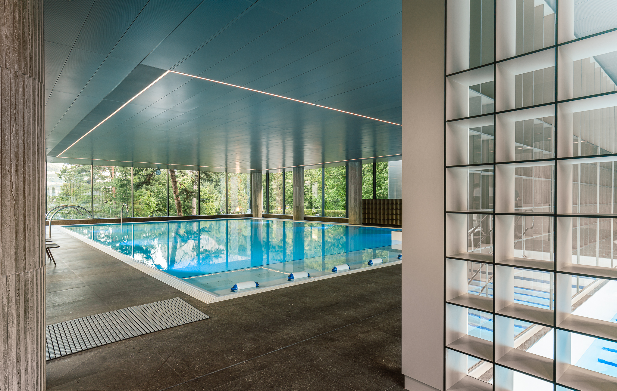 Bassin intérieur Les Bains de Lavey 1